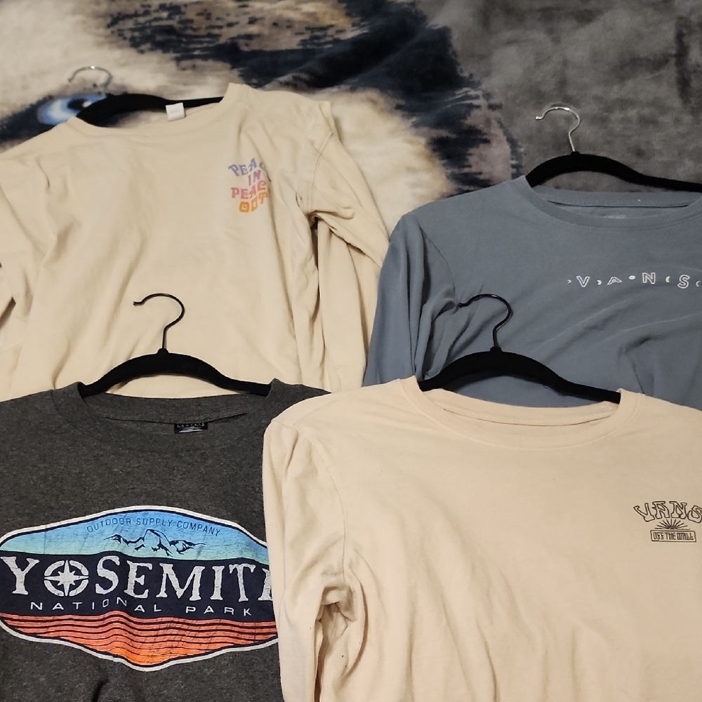 Graphic Long Sleeve T-Shirts Set